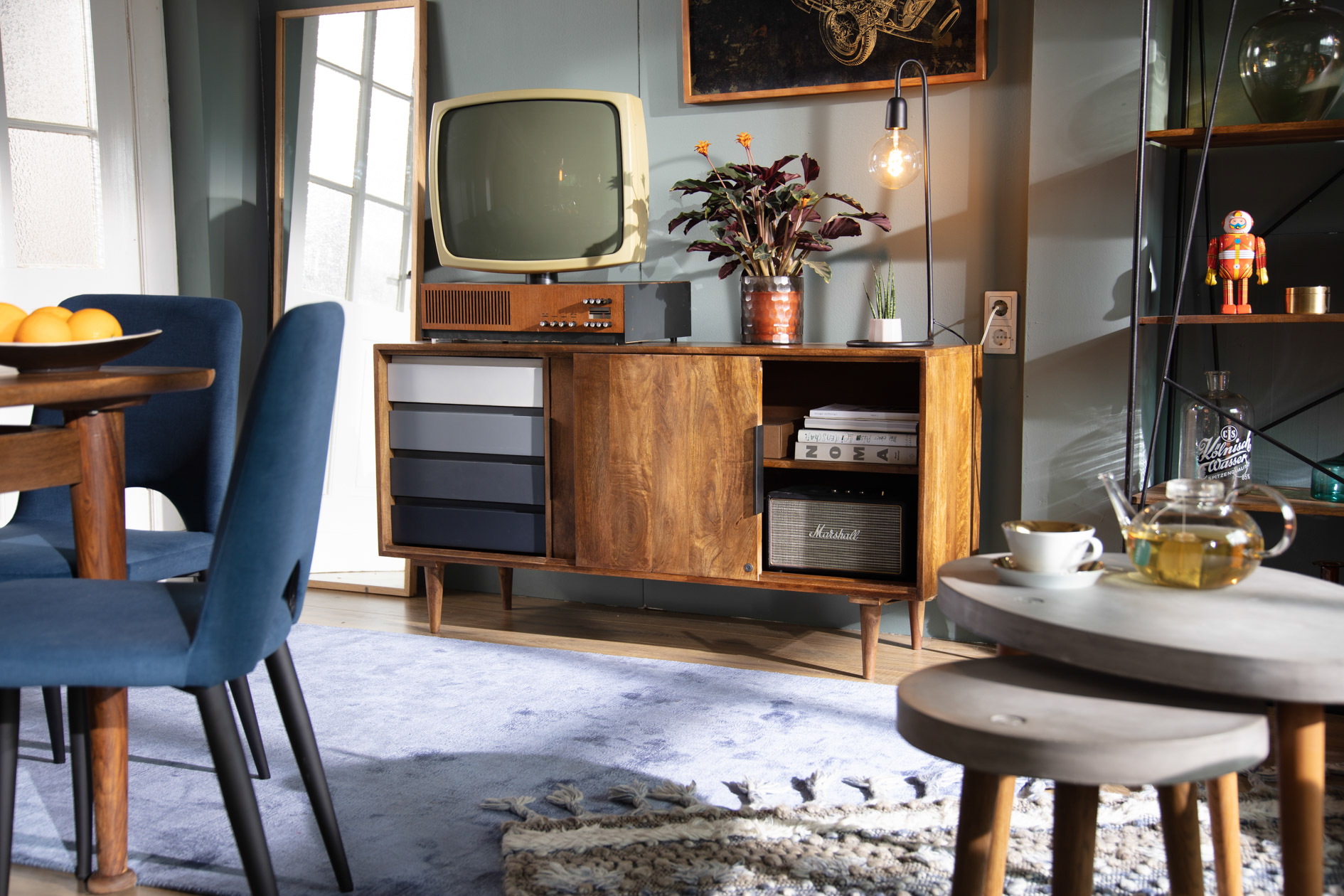 TT_SHOOTING_FALLWINTER_2018_preview SIT-Möbel SIT&CHAIRS Tom Tailor Stuhl, 2er-Set Beine schwarz. Bezug ink blue | 02440-13 – Bild 5